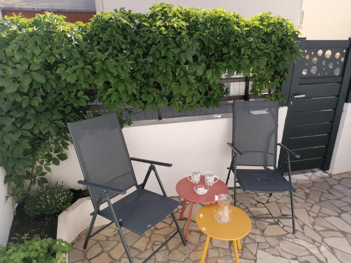 Le Cottage Rochefort  Luaran gambar